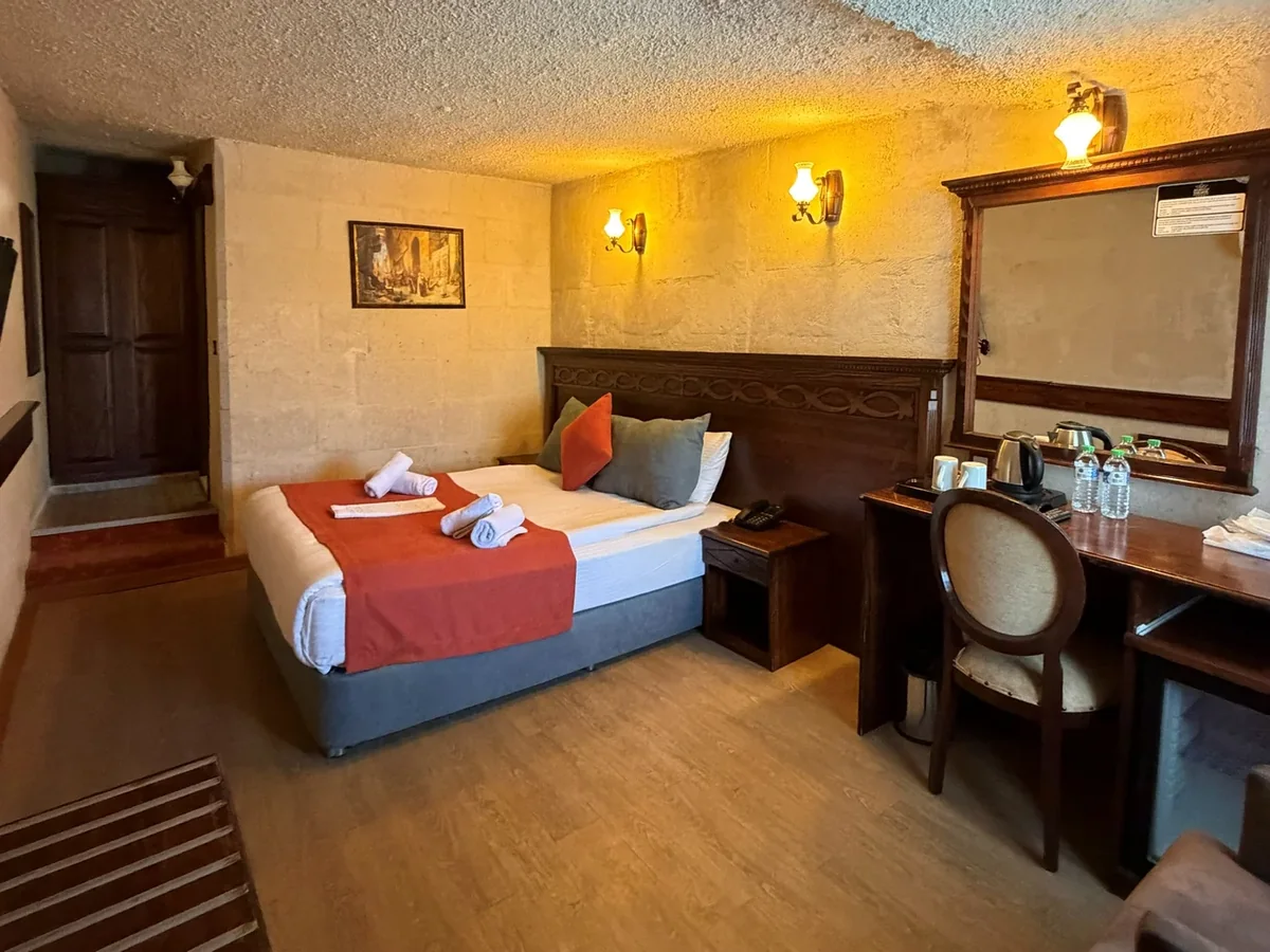 Room with stone-textured walls